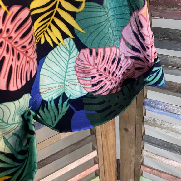 Tropical shorts - Picture 5 of 9